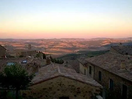 Apartment Montalcino...il Suo Panorama...le Sue Emozioni... Montalcino