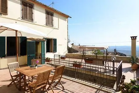 Apartment Montalcino...il Suo Panorama...le Sue Emozioni... *